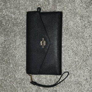 New Coach wallet with wristlet